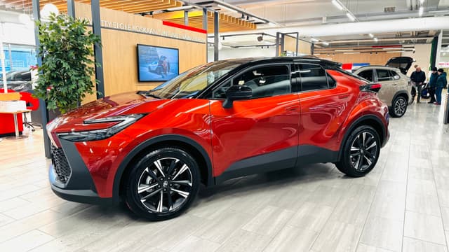 TOYOTA C-HR