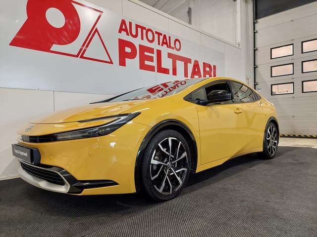 TOYOTA Prius Plug-in