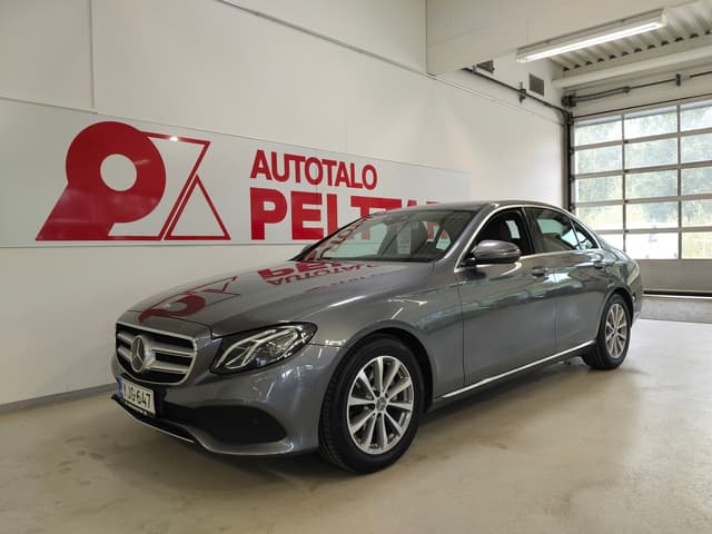 MERCEDES-BENZ E