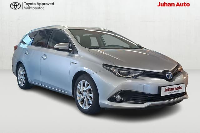 TOYOTA Auris