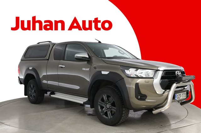 TOYOTA Hilux