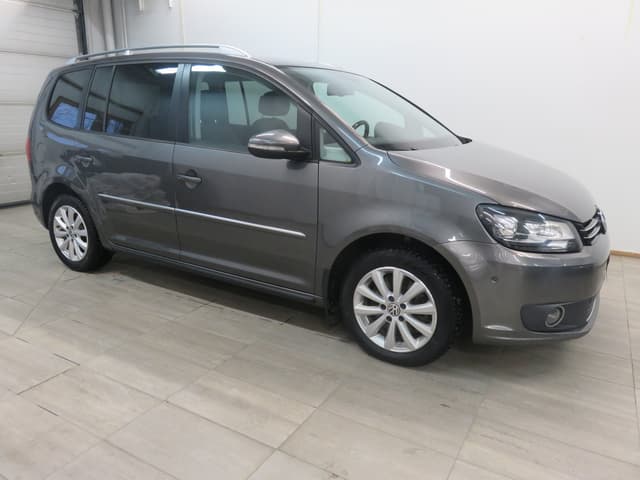 VOLKSWAGEN Touran