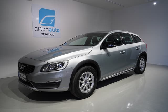 VOLVO V60 Cross Country