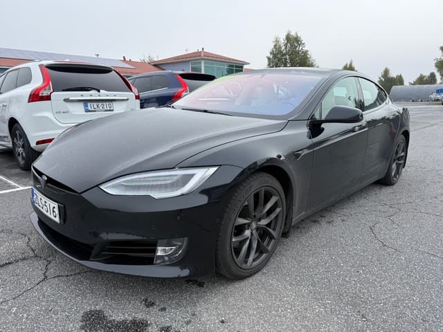 TESLA Model S