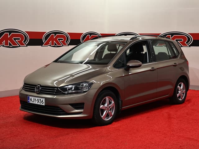 VOLKSWAGEN Golf Sportsvan