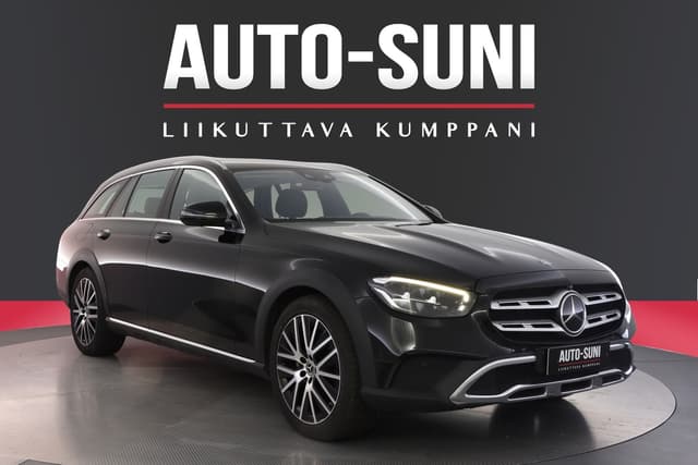 MERCEDES-BENZ E
