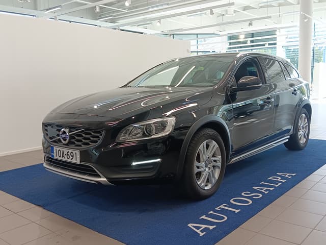 VOLVO V60 Cross Country
