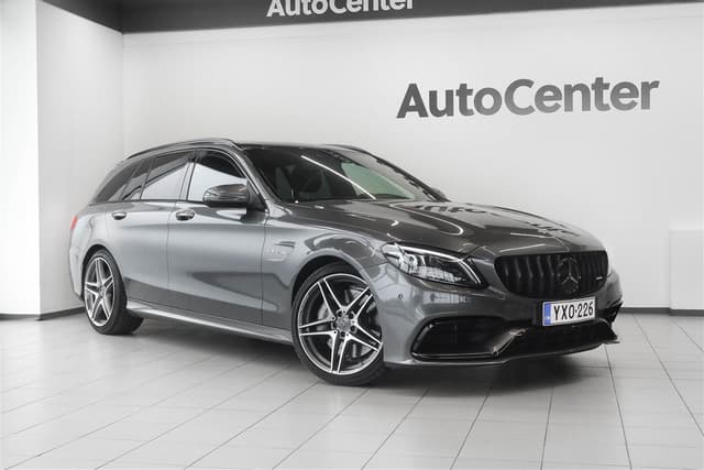 Mercedes-Benz C 63 AMG
