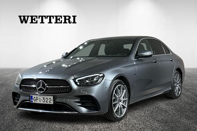 MERCEDES-BENZ E