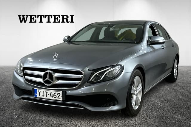 MERCEDES-BENZ E