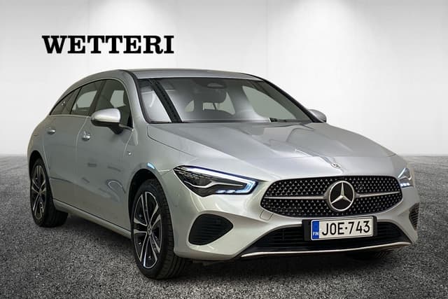 MERCEDES-BENZ CLA