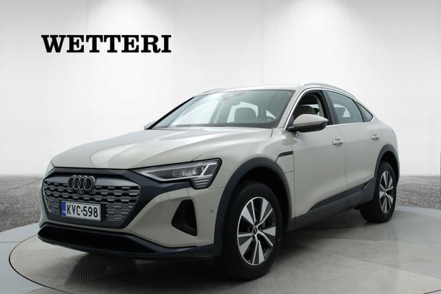 AUDI Q8 e-tron