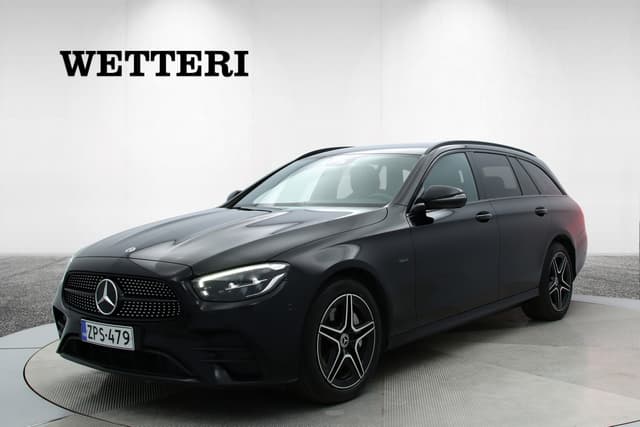 MERCEDES-BENZ E