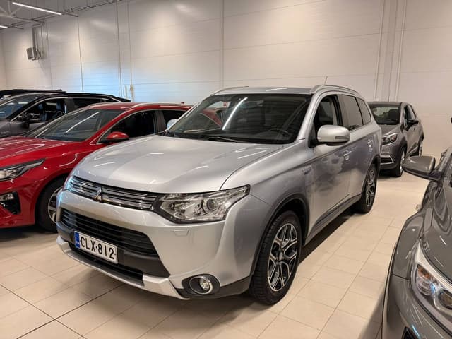 MITSUBISHI Outlander PHEV