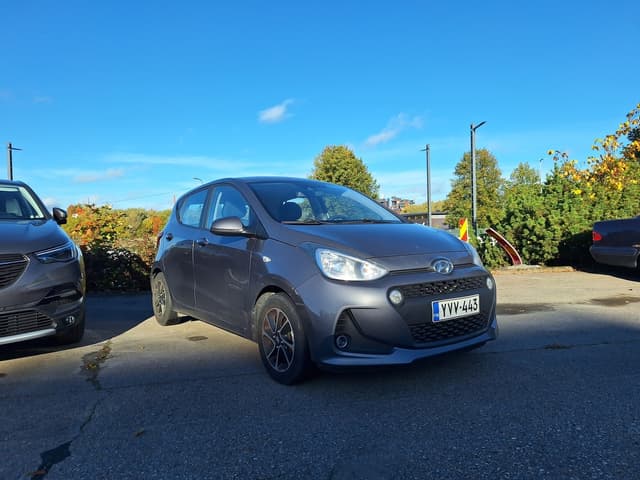 HYUNDAI i10