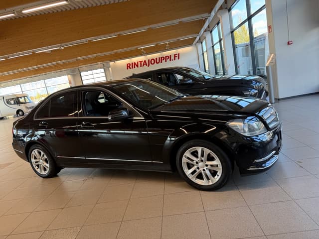 MERCEDES-BENZ C