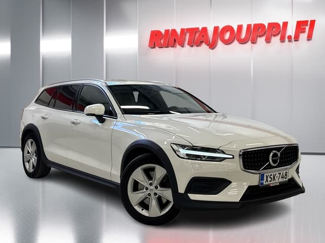 VOLVO V60 Cross Country
