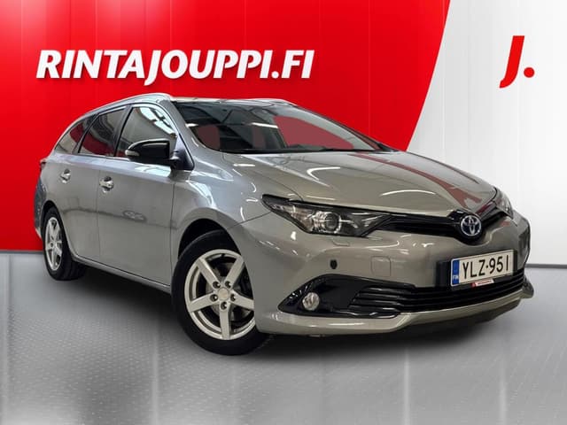 TOYOTA Auris