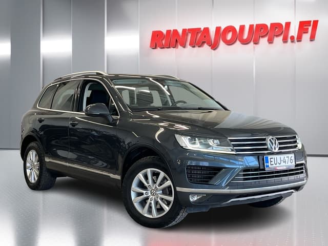 VOLKSWAGEN Touareg