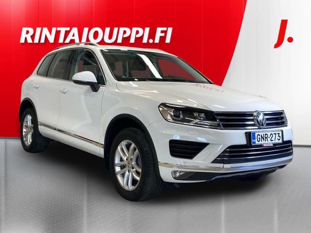 VOLKSWAGEN Touareg