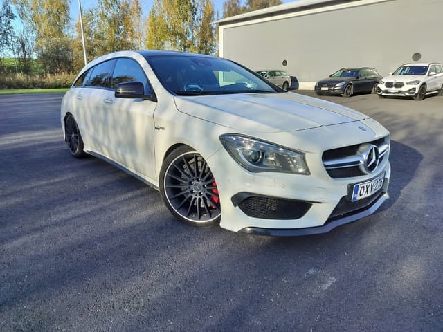 MERCEDES-BENZ CLA