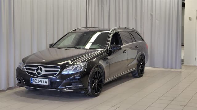 MERCEDES-BENZ E