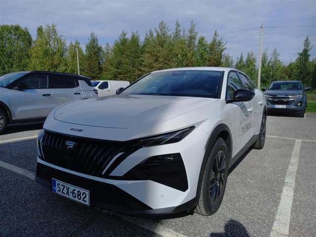 Peugeot 408