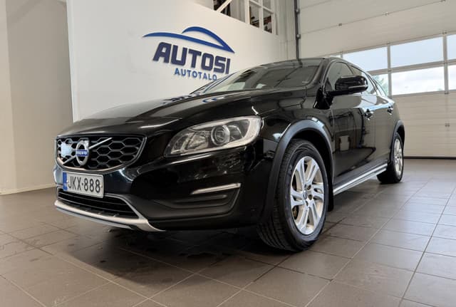 VOLVO V60 Cross Country