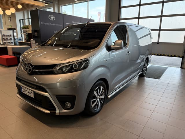 TOYOTA PROACE