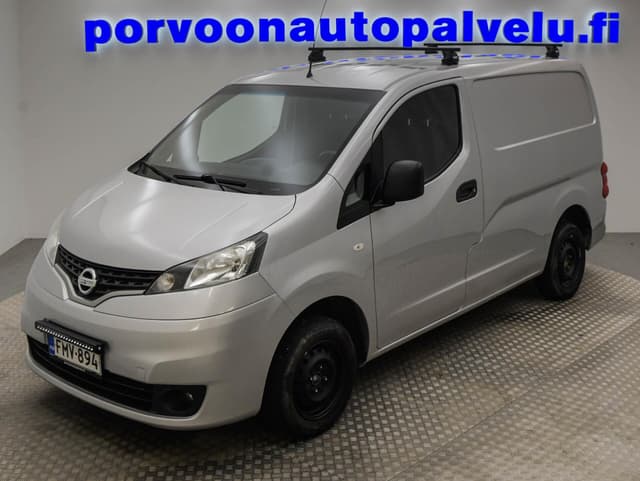 NISSAN NV200