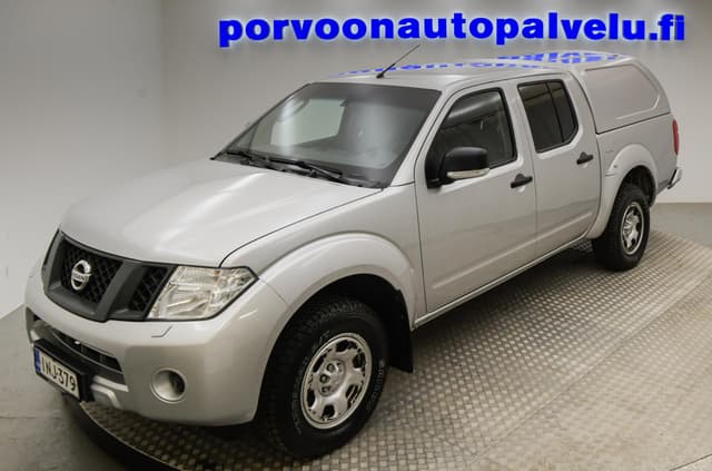 NISSAN Navara