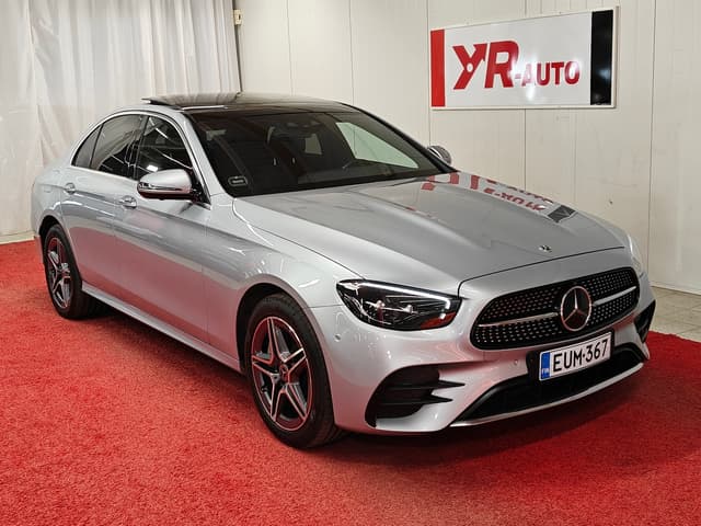 MERCEDES-BENZ E