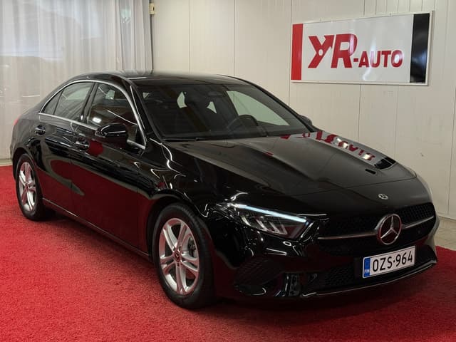 MERCEDES-BENZ A