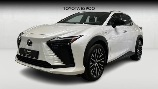 Lexus RZ