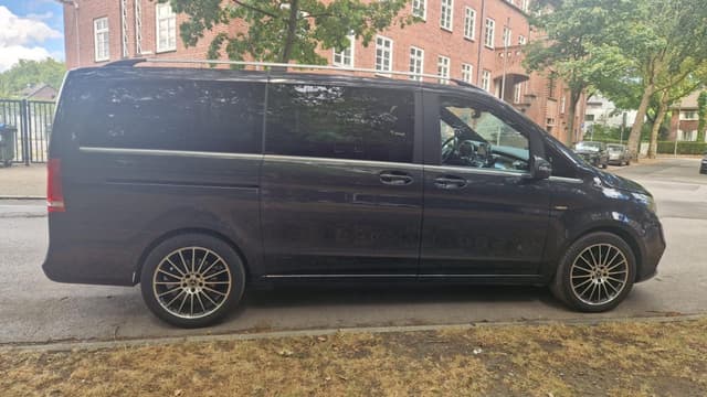 MERCEDES-BENZ V