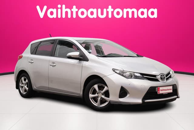 TOYOTA Auris
