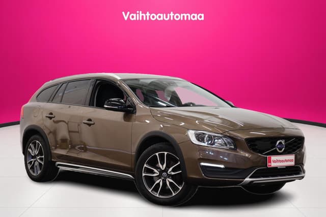 VOLVO V60 Cross Country