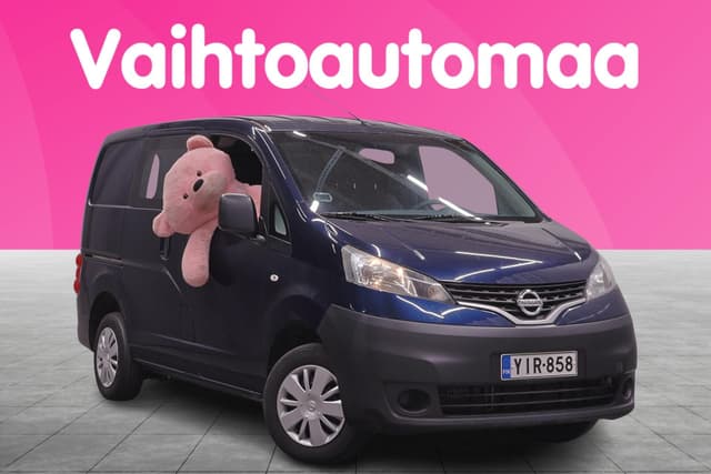 NISSAN NV200