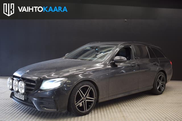 MERCEDES-BENZ E