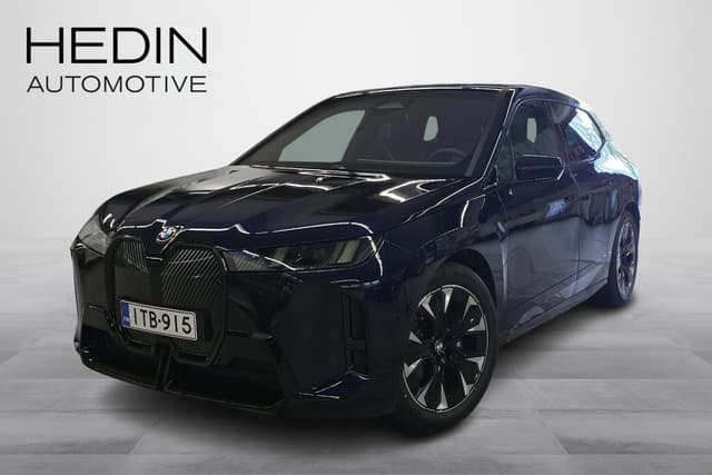 BMW iX