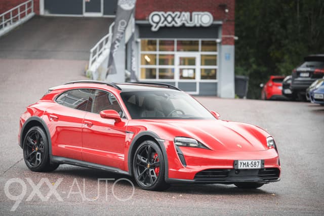 PORSCHE Taycan