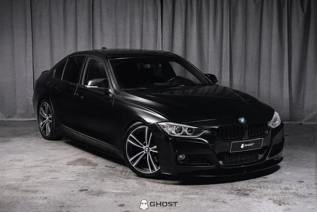 BMW 330