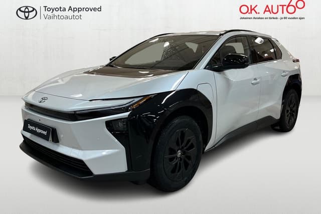 TOYOTA bZ4X