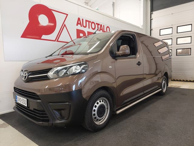 TOYOTA PROACE