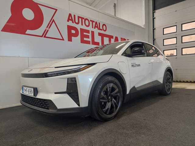 TOYOTA C-HR+