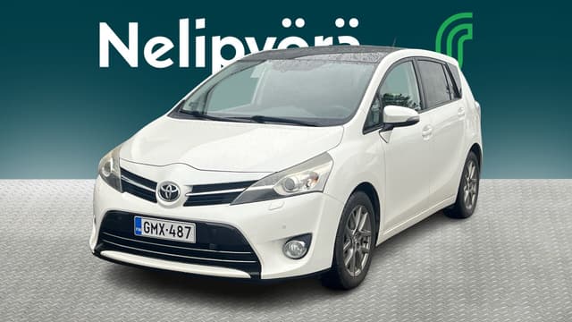 TOYOTA Verso