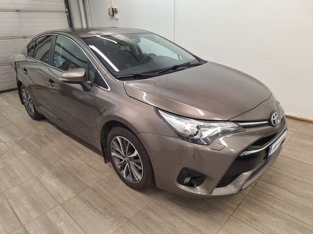 TOYOTA AVENSIS