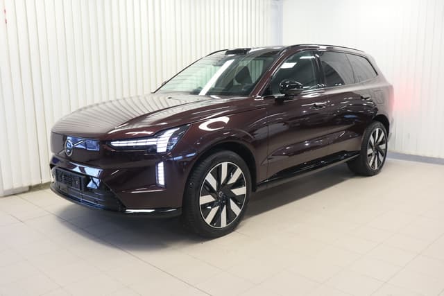 VOLVO EX90
