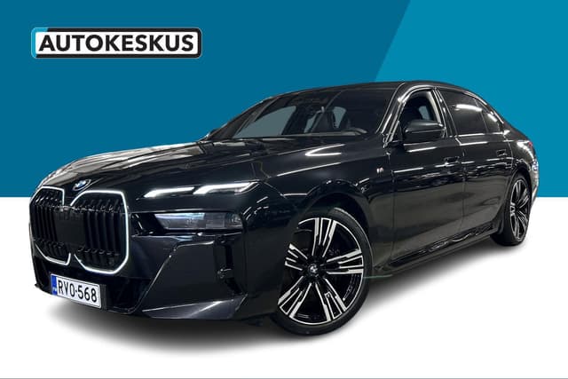 BMW i7