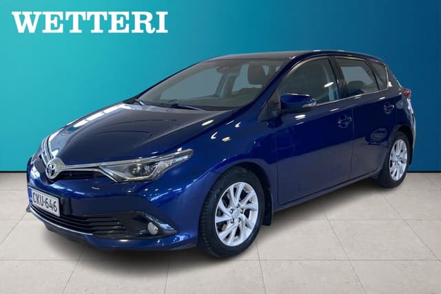 TOYOTA Auris